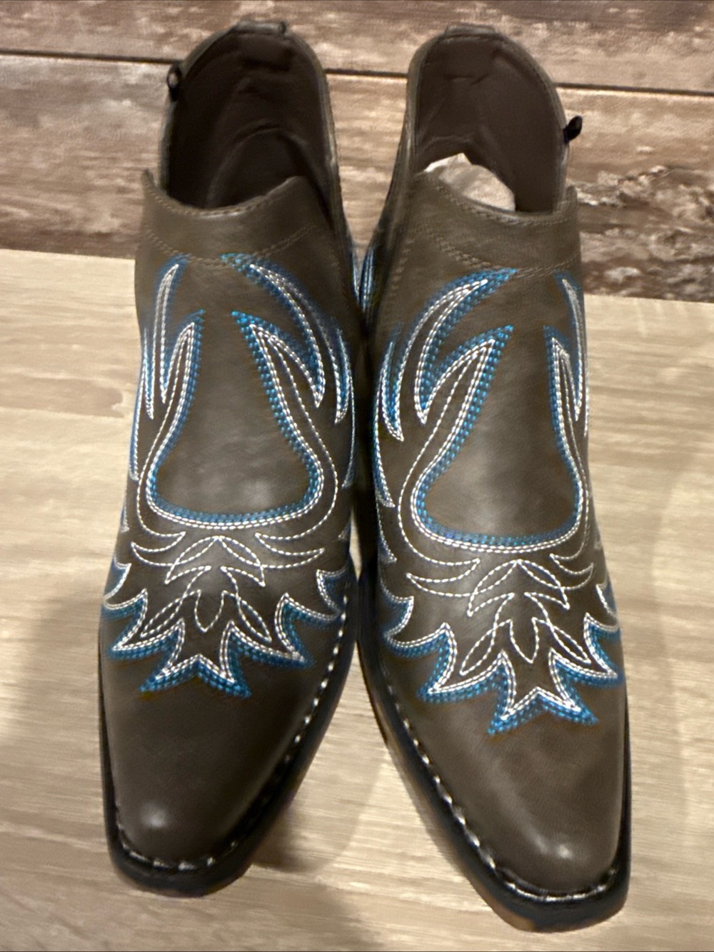 Roper Brown Leather Heeled Western Boots with Blue Stitching